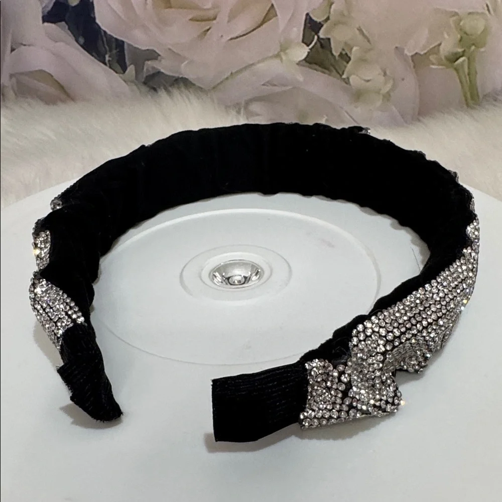 Elegant Black and Silver Headband